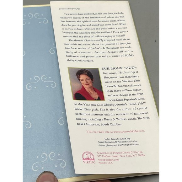 The Mermaid Chair a novel by Sue Monk Kidd Book 2005 Viking Penquin READ - Picture 5 of 6